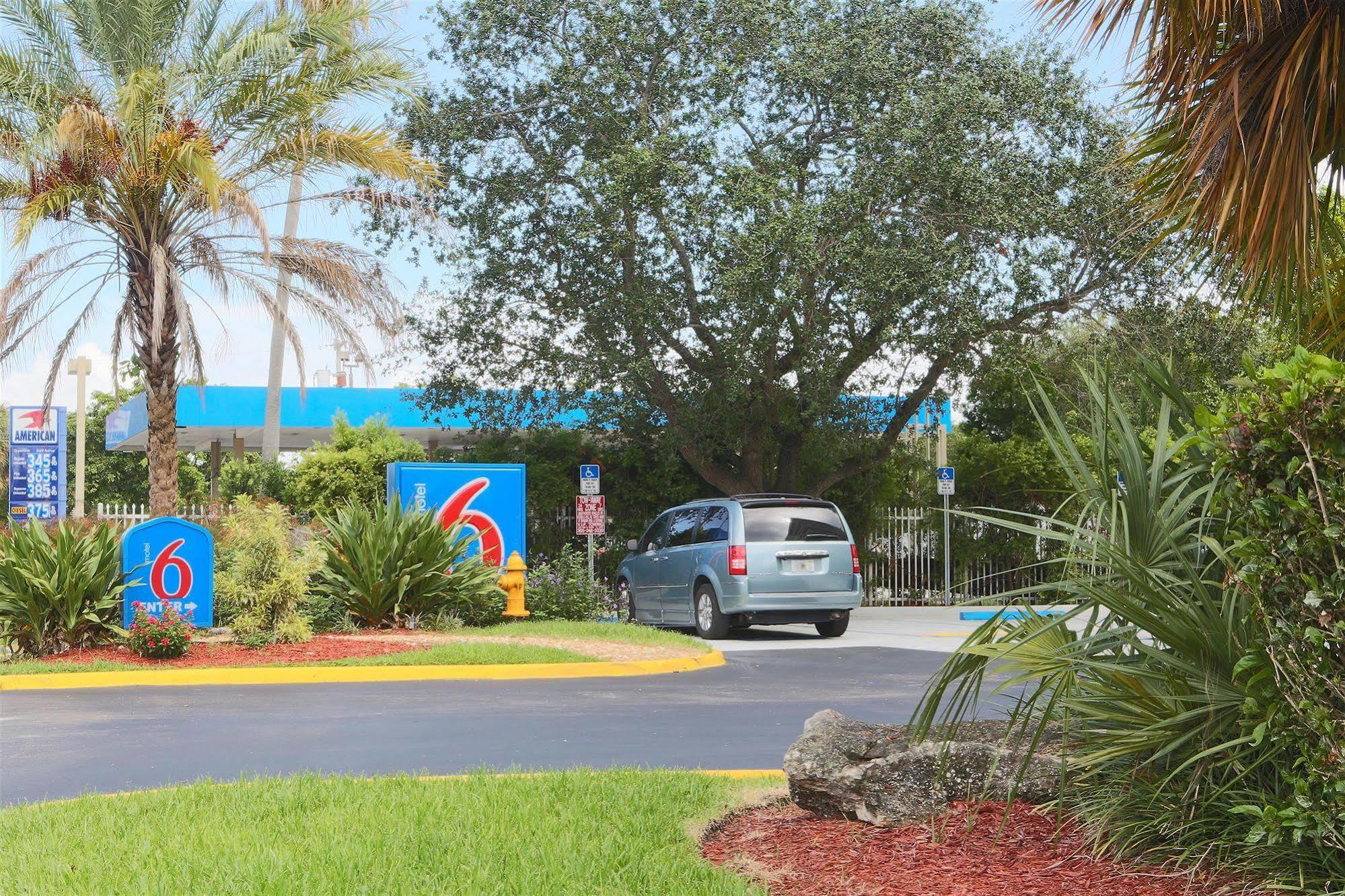 Motel 6-Cutler Bay, Fl Buitenkant foto