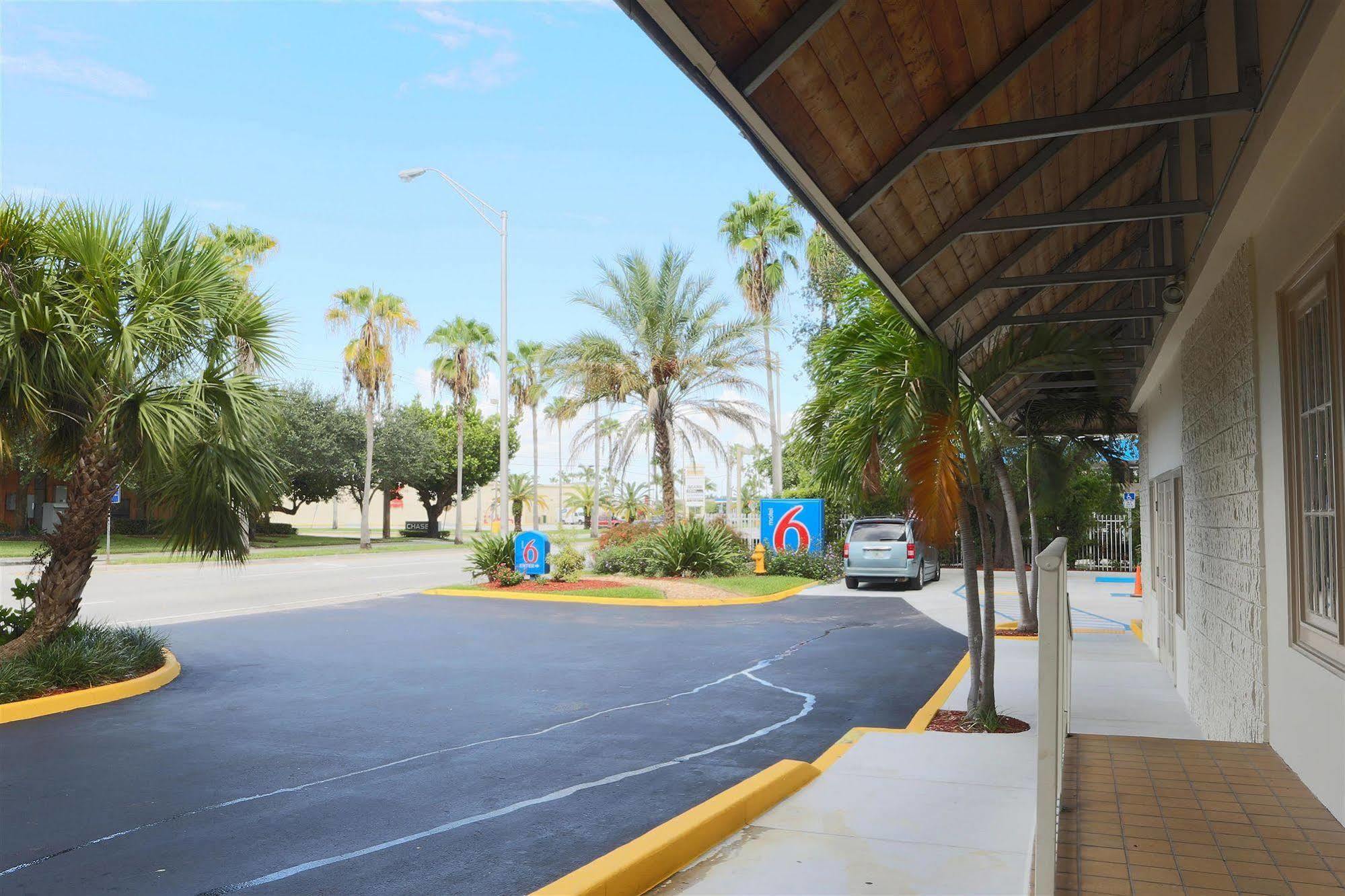 Motel 6-Cutler Bay, Fl Buitenkant foto