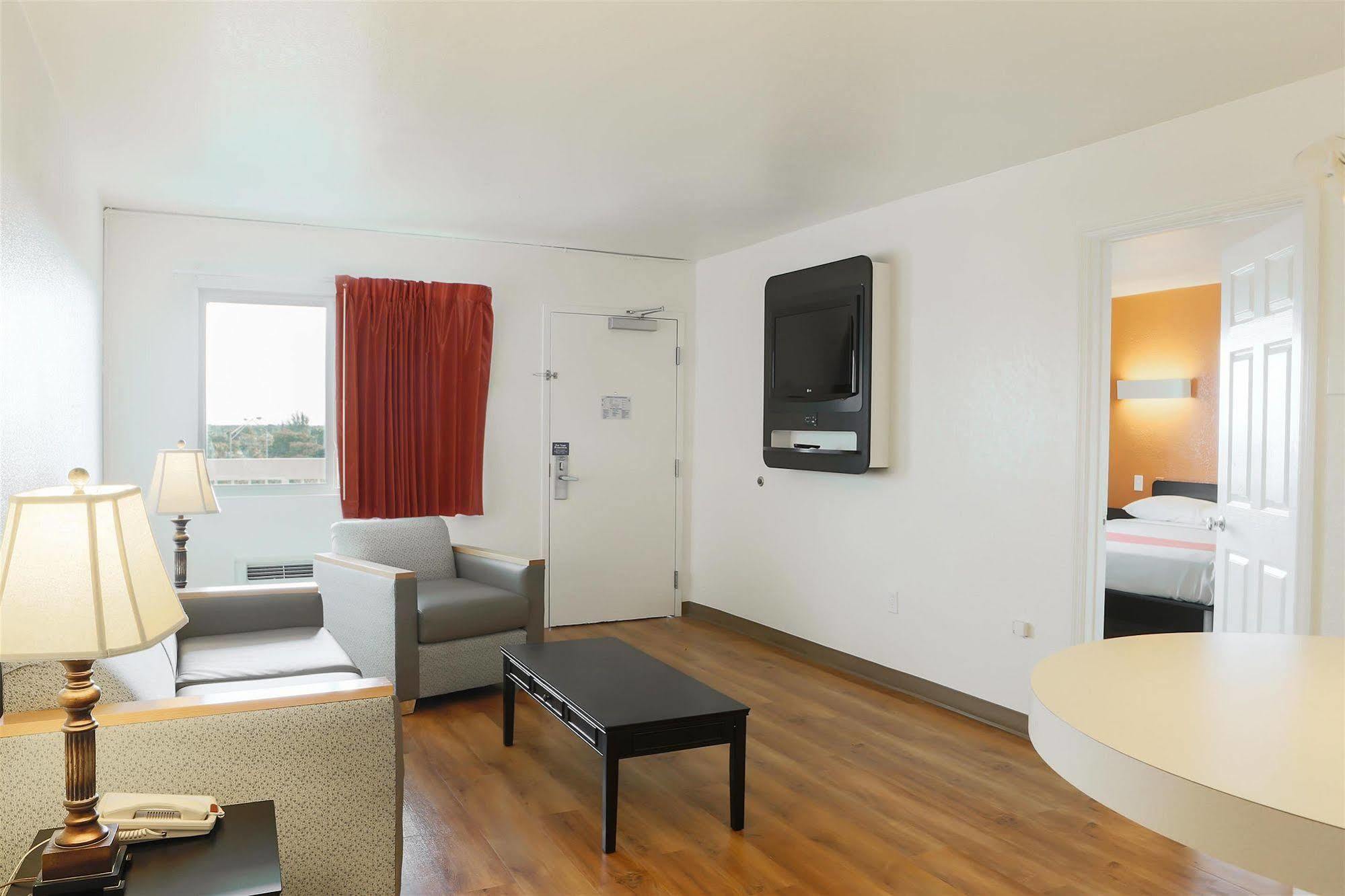 Motel 6-Cutler Bay, Fl Buitenkant foto