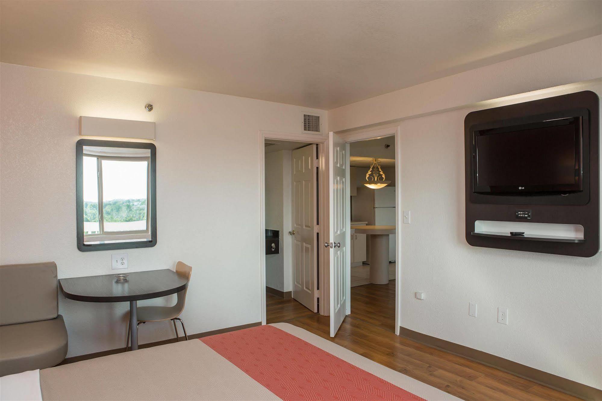 Motel 6-Cutler Bay, Fl Buitenkant foto