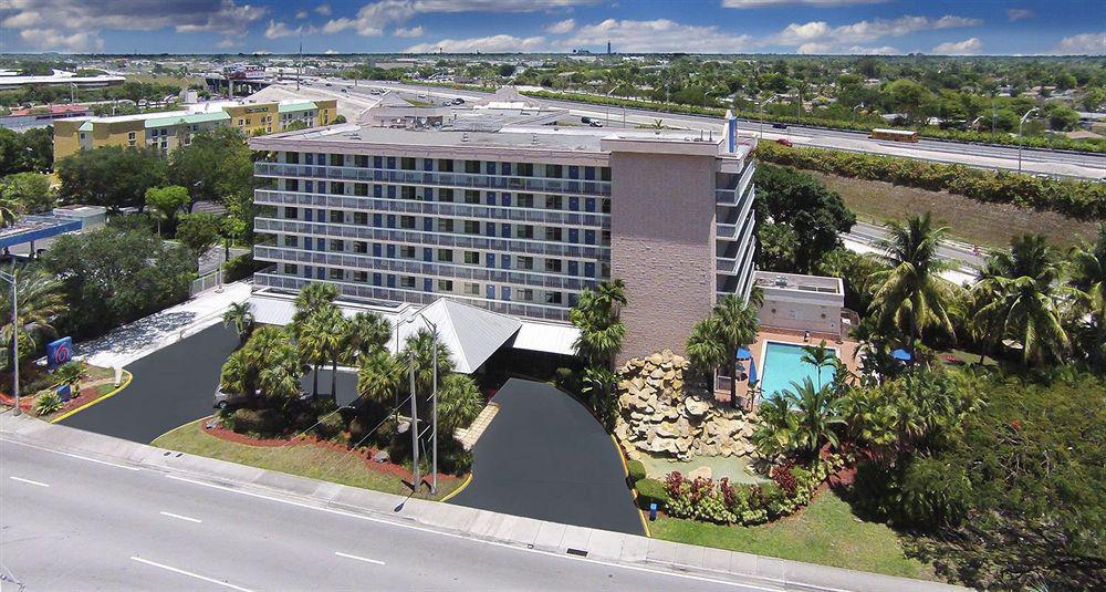 Motel 6-Cutler Bay, Fl Buitenkant foto